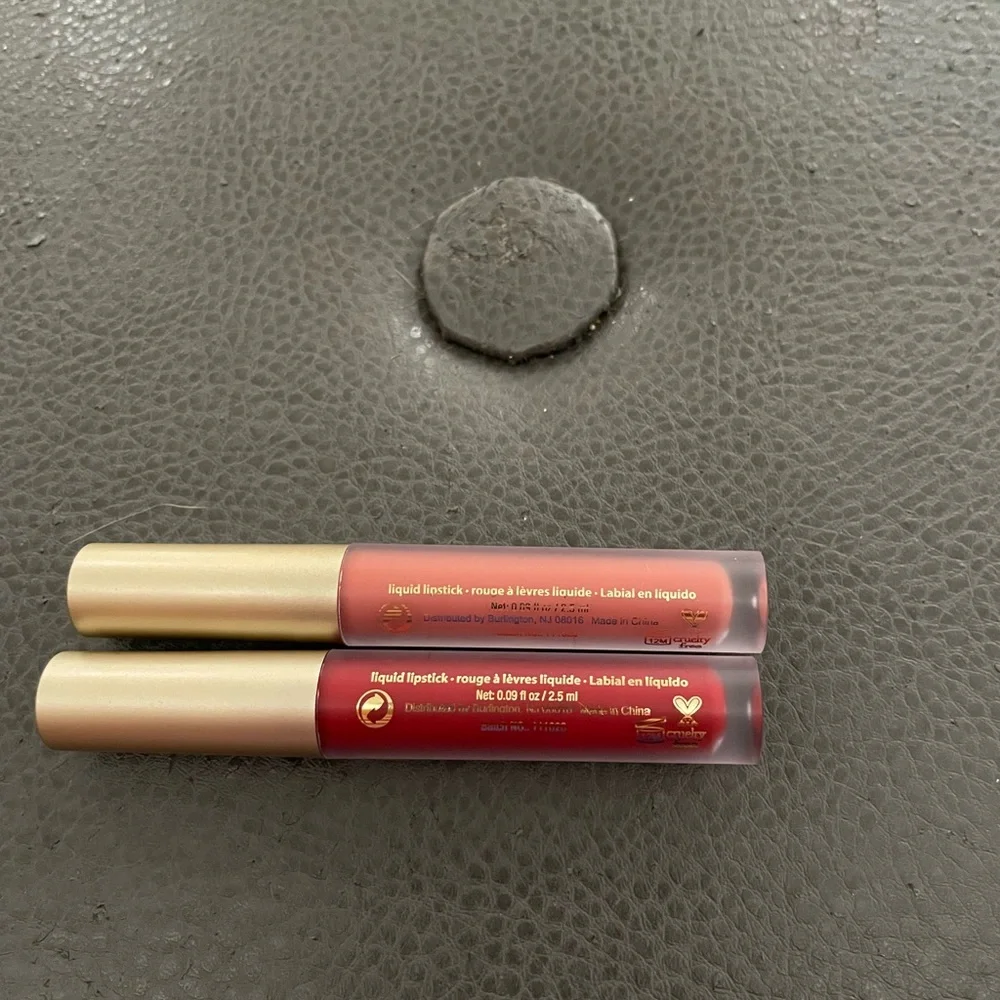 Bebe Matte Kisses Liquid Lipstick true red and natural pink full size set of two - Picture 8 of 10